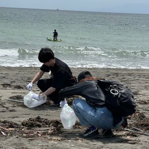 ビーチクリーン体験で実感する「マイクロプラスチック回収の難しさ」