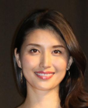 橋本マナミ、アルバイト先で出会った変わった人を明かす「切手に話しかけてるおじさんとかいるんですよ」