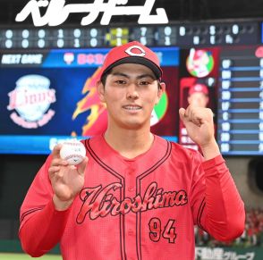 広島・佐藤がプロ初ヒット！　育成出身ルーキーがフルスイングで決めた！