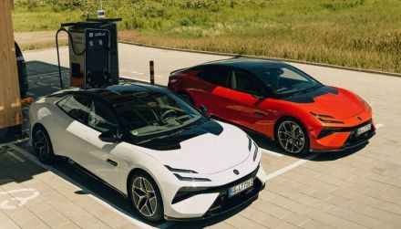 ロータスのハイパーEV『エメヤ』、急速充電で他社をリード…14分でバッテリーの80％充電