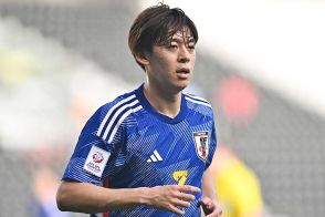 U-23日本代表、アメリカ戦でMF山本理仁の顔面ボール直撃→担架で運ばれ途中交代