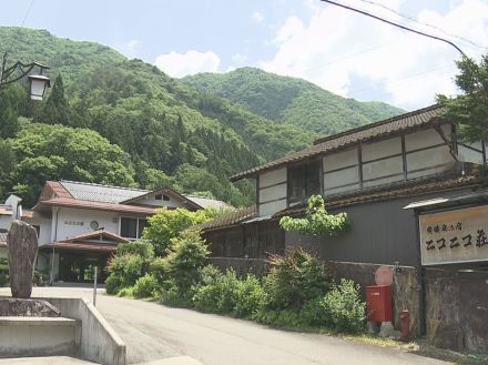 旅館の大女将がクマに襲われ重傷 顔引っかかれる 旅館近くの畑で作業中に子グマに襲われたか 岐阜・下呂市