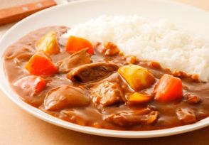 子ども向け甘口カレーを「大人向けに辛くしたい」時はどうする？ハウス食品の専門家が直伝「あのスパイスをかけるだけで…」