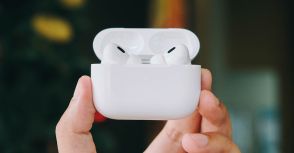 いまからAirPods Proを買うなら現行機種を選ぶ？　それとも次世代モデルを待つべき？