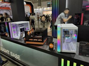 縦・横置き自在の新ピラーレスPCケース「LIGHT BASE」が登場　be quiet!ブース