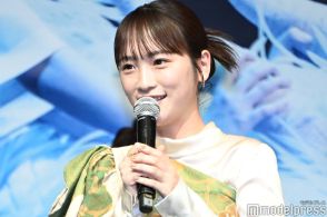 川栄李奈、舞台「千と千尋の神隠し」共演者とUSJ満喫 プリクラに「可愛い」「素敵」の声