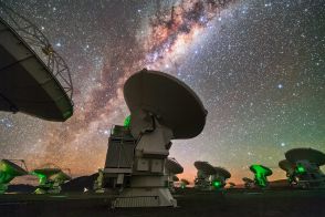 惑星系の形成理論を揺るがす新説、「星間媒質との関連」が鍵に