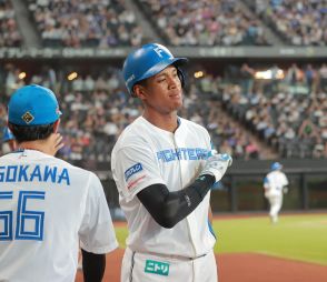 【日本ハム】万波中正が３試合ぶりの８号３ラン　本塁打ランキング２位タイに浮上