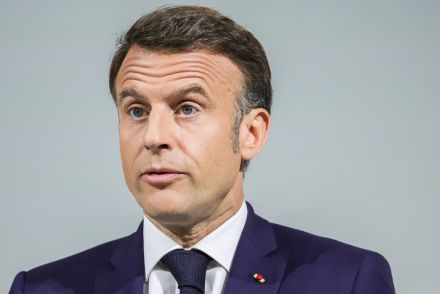 総選挙敗北でも「辞任しない」　仏大統領が改めて否定