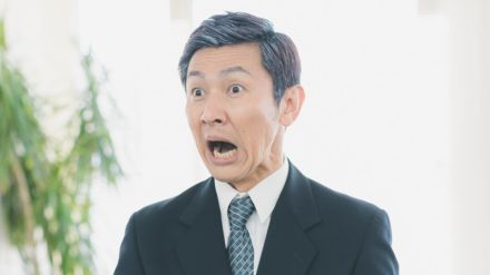 知りませんでした…「年金月25万円」の66歳男性、給与アップの喜びつかぬ間、年金機構から「年金支給停止」を告げるハガキが届いたワケ