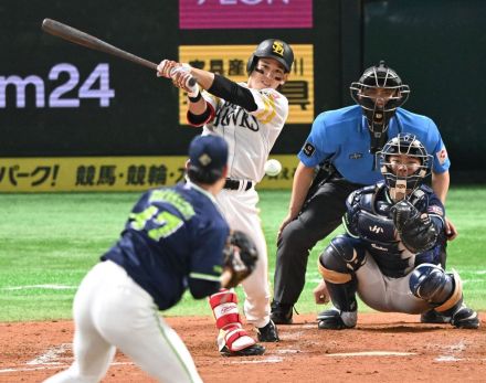 【秋山幸二の視点】ソフトバンク栗原陵矢が守った荒れ球投手相手の〝鉄則〟負傷翌日でも近藤健介が与える重圧は違う