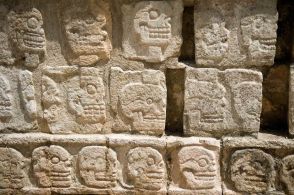 古代マヤの生贄のDNAを分析、定説覆す驚きの結果が明らかに、チチェンイツァの64体