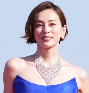 米倉涼子が闘病していた「低髄液圧症候群」とは　NHK「あさいち」で病との向き合いを語った
