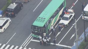 東京・港区を走行中の従業員送迎バスで男性が刃物で切り付けられる　警視庁が同じバスに乗っていた中国籍の男を逮捕　2人の間でトラブルか