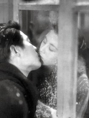 久我美子さん、９３歳で死去　主演映画「また逢う日まで」で伝説窓ガラス越しキスシーンは映画史に残る