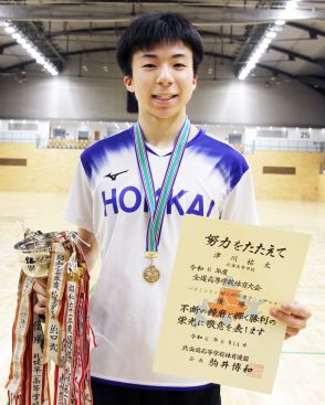 バドミントン全道高校大会　男子シングルスは北海・津川祐太が初優勝「正直、優勝できると思わなかった」