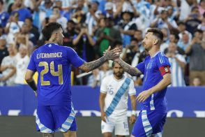 サッカー＝アルゼンチン、南米選手権前に大勝　メッシ2得点