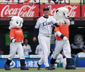 【西武】鈴木健氏、野村弘樹氏と同学年１打席対決　野村氏に軍配も「楽しませてもらいました」