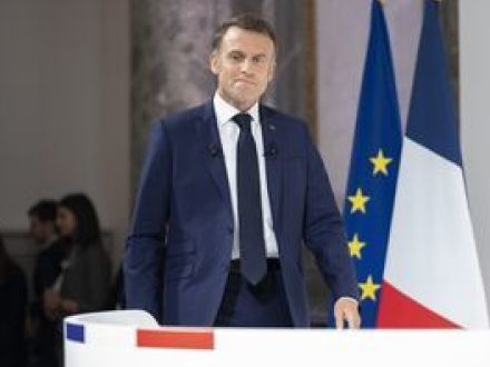 マクロン仏大統領が賭けに出た選挙、ブレグジットの悪夢再来リスク