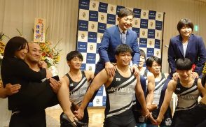 【レスリング】育英大・桜井つぐみ＆元木咲良「パリ天下一武道会」でＷ金メダル誓う