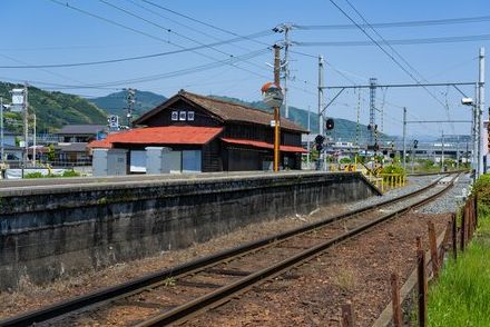 静岡県の大井川鐵道にある無人駅　「幸運が訪れそうな駅名の並び」に思わず目を疑う