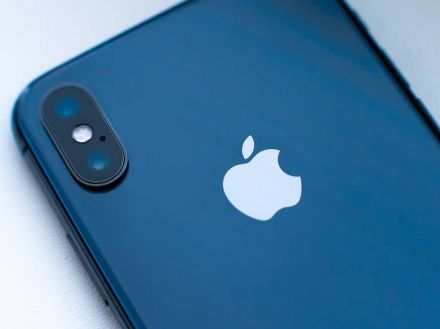 名機「iPhone X」はいつまで使える？　Apple公式サポート終了後も使い続けて大丈夫？