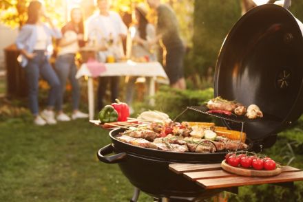 父の日に「焼き肉店」でご馳走したかったのに「BBQがいい」と言う父。気を使ってくれているだけ…？