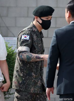 徴兵：BTSのJUNG KOOK、自筆の手紙を公開　「ARMYの歓声を聞きたい」
