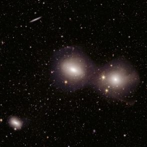ESAユークリッド宇宙望遠鏡が撮影した「かじき座銀河群」の銀河たち