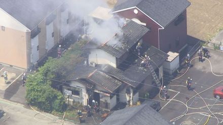 木造２階建て住宅が全焼　男性１人を搬送、命に別条なし　愛知・一宮市