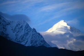 パキスタンの7千メートル峰で日本人1人の遺体　残る1人は依然不明