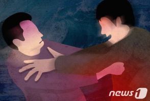 再生回数を上げるために道の真ん中で凶器を振り回す…韓国のユーチューバーに実刑