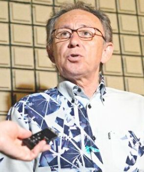 「オール沖縄」大敗で表情がこわばる玉城デニー知事　県議選は自公などが多数に　「県議会には真摯に対応したい」