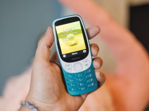 復活の「Nokia 3210」を試す--伝説の耐久性は健在？カメラ性能はどうか