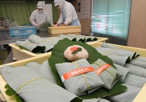 初夏の味「朴葉ずし」包み込む爽やかな香り　岐阜・下呂市