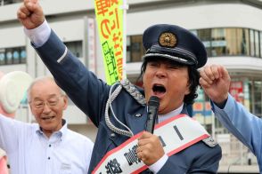 大仁田厚、一日警察署長務め自転車盗難防止をアピール「２ロックを守ろう！　１、２、３、ファイヤー！」