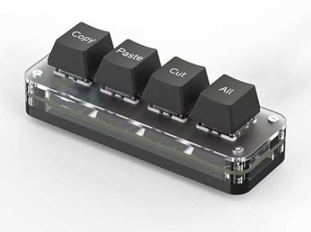 XYZA、ショートカット機能を手軽に使える4キー搭載ミニキーパッド