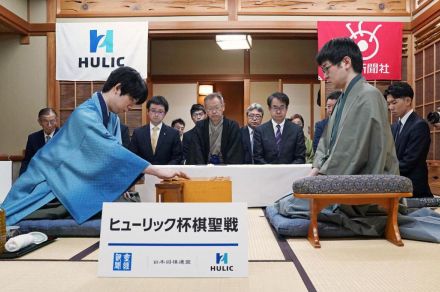 藤井聡太棋聖、山崎隆之八段に２連勝　５連覇＆最年少永世称号に王手　ヒューリック杯棋聖戦第２局／将棋