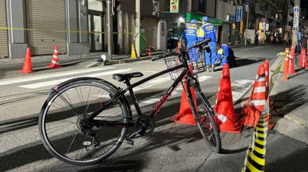 横浜・鶴見駅近くで自転車の小学6年生の男児がトラックにはねられ死亡
