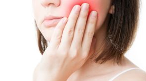 【更年期のお悩み】虫歯・歯周病ではないのに歯が痛むのはなぜ？ 原因と3つの対策ケア