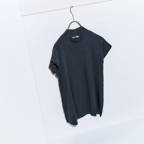 【ZARA、プチバトーetc.】ゆるパンでサマ見え「黒Tシャツ」名品3選！｜VERY