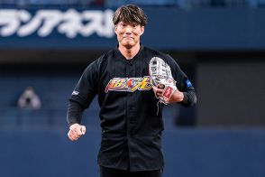 引退から2年…台湾に現れた「筋肉超人」　42歳でも強肩「元投手らしく美しいフォーム」