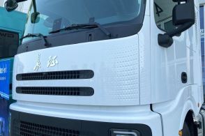1050馬力のハイブリッドトラック、ゴルフボールに着想のディンプルが空気抵抗を低減…中国長城汽車が発表