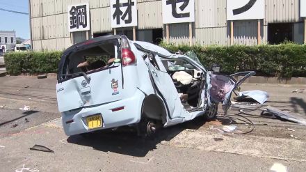 大型トラックと衝突した軽乗用車が大破　運転していた30歳女性が死亡・2歳娘も重傷　群馬・渋川市
