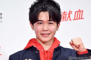 鈴木福、20歳迎え家族から祝福 きょうだい集合ショットに「似てる」「素敵」と反響