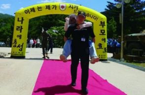 【コラム】韓国軍訓練兵死亡事件　「私の息子だけここにない」という母の叫び