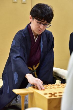 伊藤匠七段が藤井叡王を破り初タイトル獲得　藤井叡王は初めてのタイトル失冠　第９期叡王戦五番勝負第５局