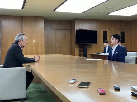 「開業時期の見通しを」北海道新幹線延伸で鈴木知事、鉄道・運輸機構理事長に要望