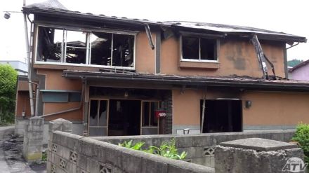 青森県大鰐町の住宅密集地での火災　焼けた建物は21日時点で「22棟」に　鎮火した現場の焼け跡から煙も…　