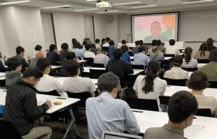 東大学長、学費引き上げ巡り学生と対話　「意見聞いて決めたい」　　